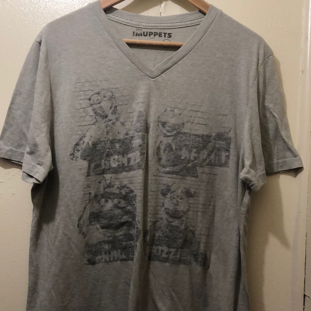The Muppets V Neck XL Tee
